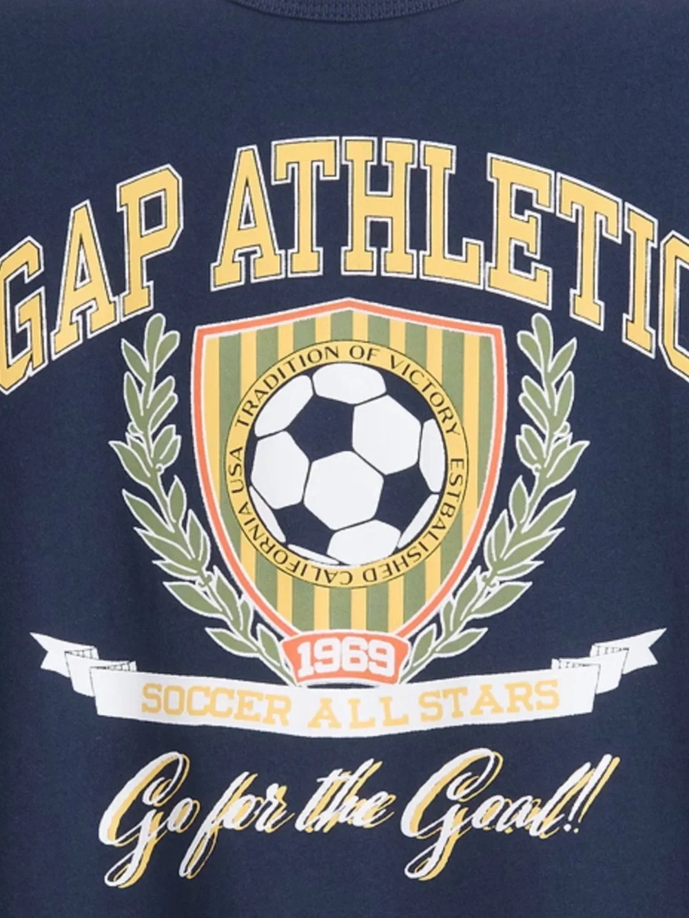GAP Navy Short-Sleeve Soccer Graphic Tee with Yellow Crest Size S 6-7 NWT